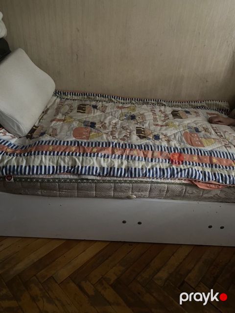 Tek nəfərlik çarpayı və döşək dəsti - Ölçü: təxminən 90x190 sm (tək — Digah