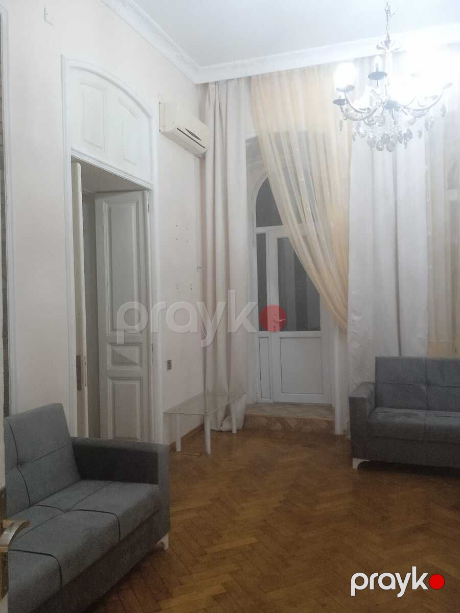 İcarəyə verilir 2 otaqlı köhnə tikili 65 m² — Mənzil, Bakı (8)