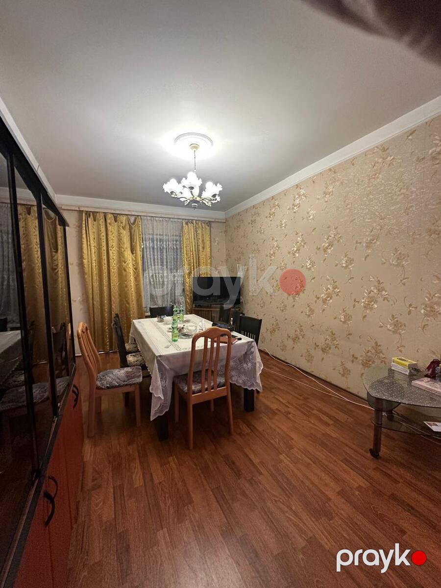 Satılır 5 otaqlı köhnə tikili 135 m² — Mənzil, Bakı (2)