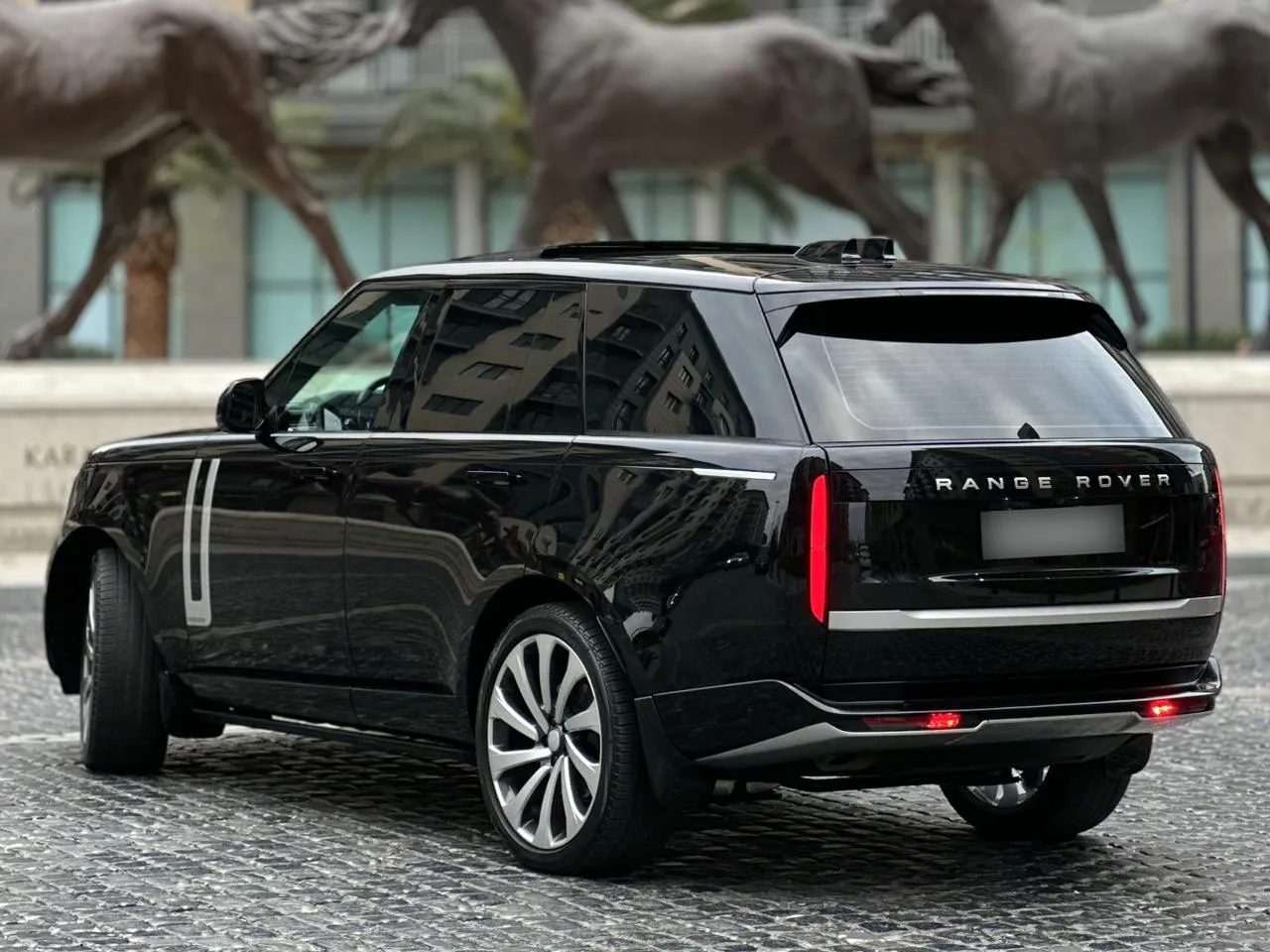 Range Rover Vogue 2025 P400 — gündəlik icarə — Minik avtomobili icarəsi, Bakı (3)
