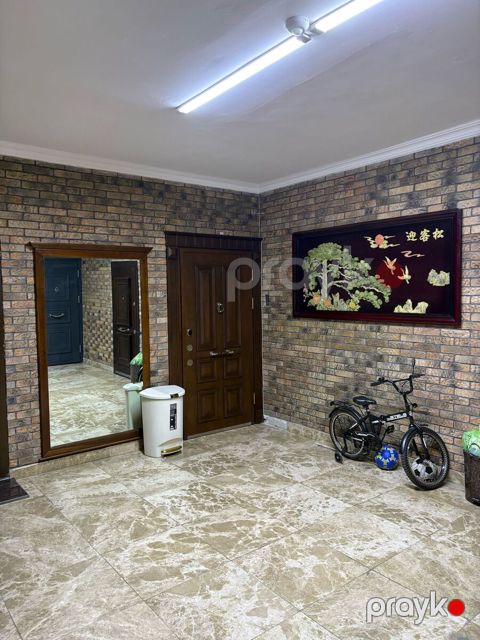 Satılır 5 otaqlı yeni tikili 180 m² — Bakı