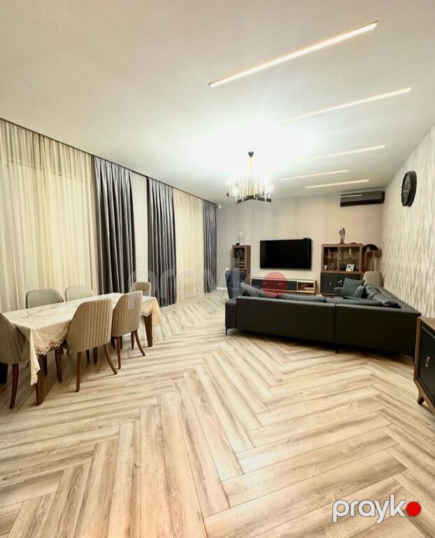 Satılır 5 otaqlı həyət evi/bağ evi 300 m² — Ev, villa, Bakı (8)