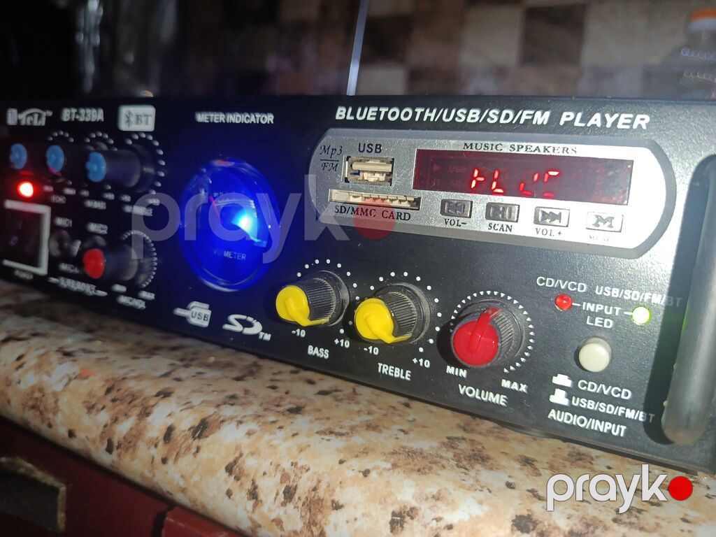 Səsi güclü verir 4 çıxışlıdır bass verir 2 micrafon girişi var — Gücləndiricilər, qəbuledicilər və DAC, Bakı (9)