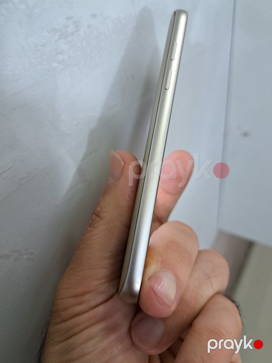 Samsung Galaxy A3 (2017) Gold Sand 16GB/2GB — Smartfonlar, Bakı (6)