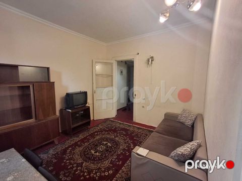 Satılır 2 otaqlı köhnə tikili 40 m² — Bakı