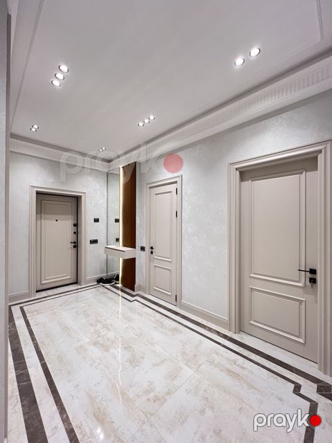 Satılır 4 otaqlı yeni tikili 185 m² — Bakı