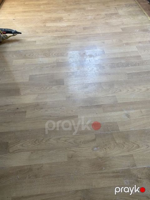 14 kv lamınat normal vezyetde Məhsul: Laminat döşəmə örtüyü Təsvir — Saray