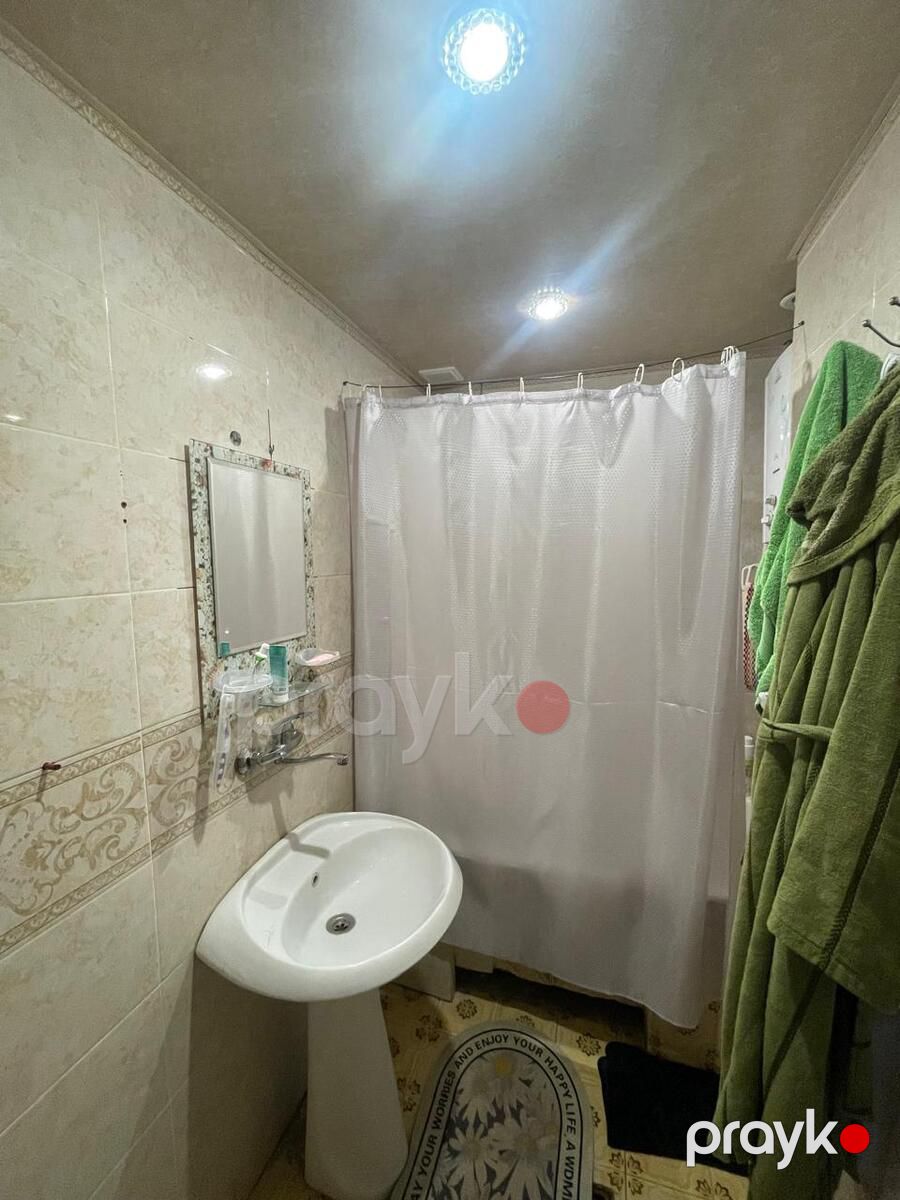 Satılır 2 otaqlı köhnə tikili 65 m² — Mənzil, Bakı (11)