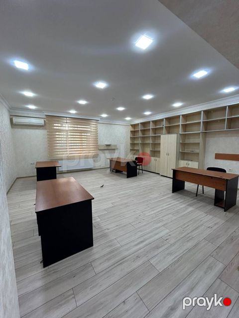 İcarəyə verilir 4 otaqlı ofis 128 m² — Bakı