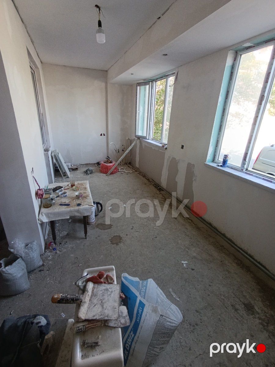 Satılır 5 otaqlı köhnə tikili 100 m² — Mənzil, Bakı (9)