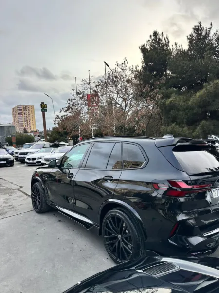 BMW X5 2023 — gündəlik icarə — Minik avtomobili icarəsi, Bakı (4)