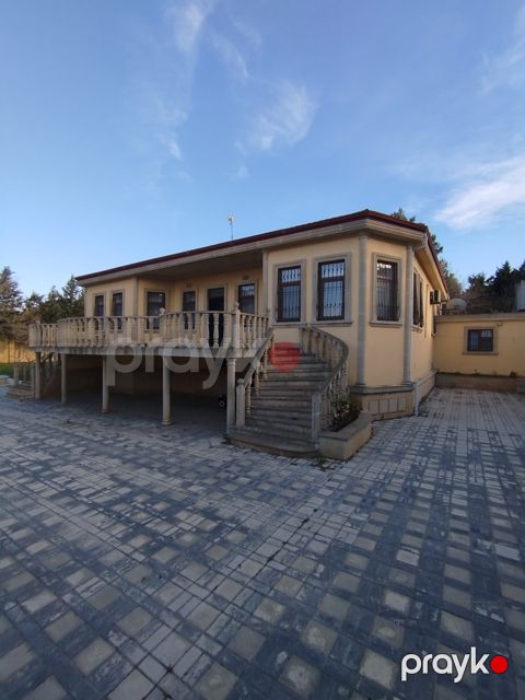 Satılır 5 otaqlı həyət evi/bağ evi 200 m² — Bakı