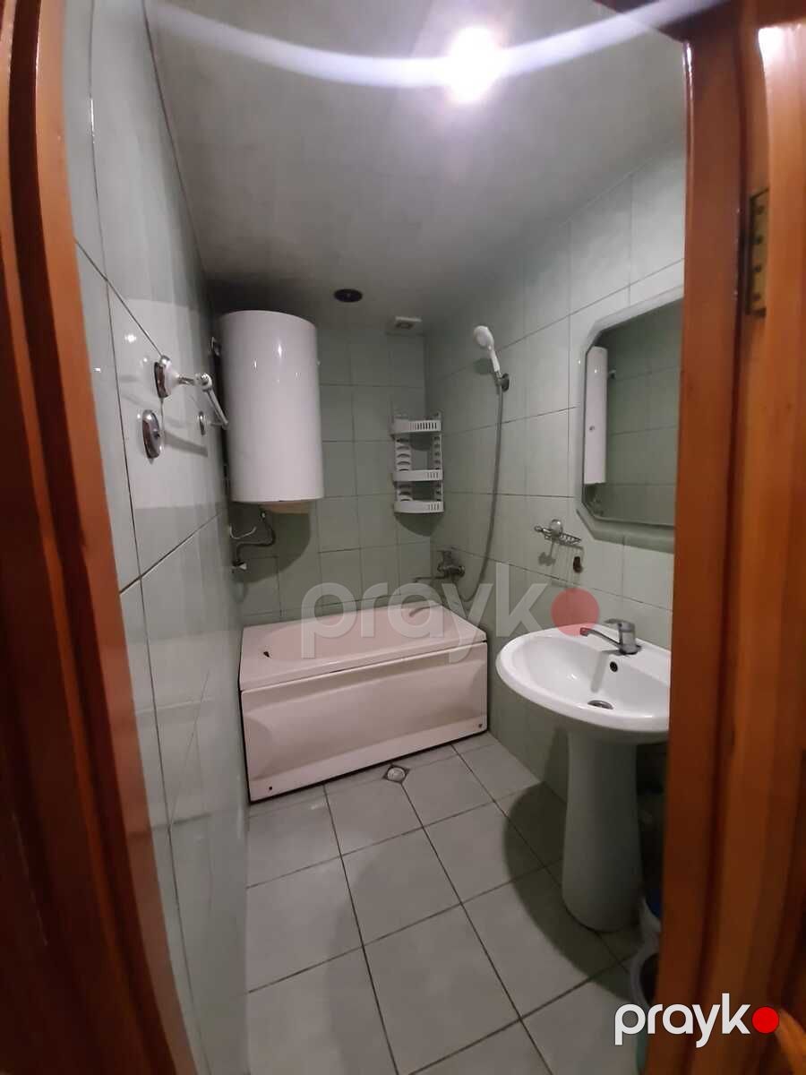 Satılır 2 otaqlı köhnə tikili 65 m² — Mənzil, Bakı (8)