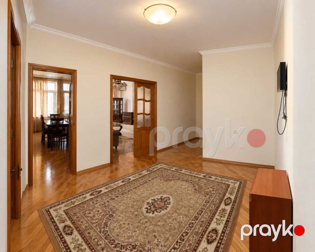 İcarəyə verilir 5 otaqlı yeni tikili 220 m² — Mənzil, Bakı (2)
