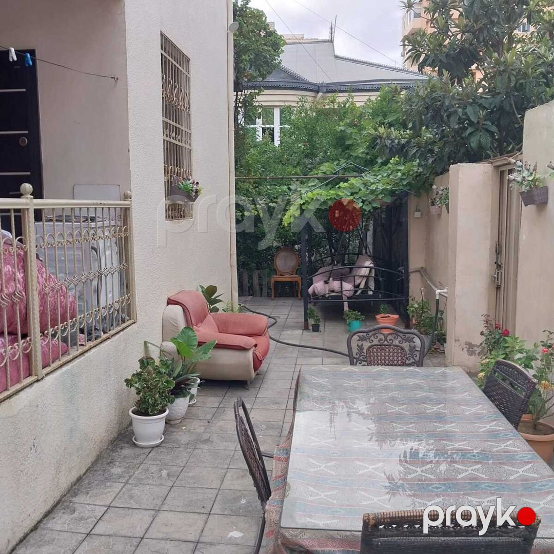 Satılır 4 otaqlı həyət evi/bağ evi 200 m² — Ev, villa, Bakı (7)