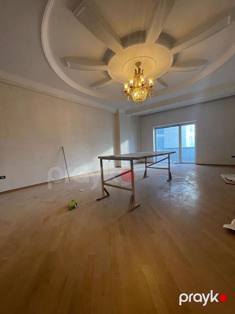 Satılır 5 otaqlı yeni tikili 325 m² — Mənzil, Bakı (9)