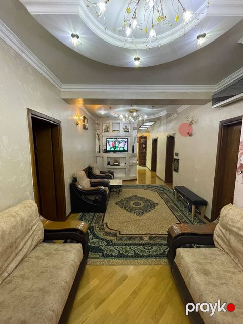 Satılır 3 otaqlı yeni tikili 135 m² — Bakı