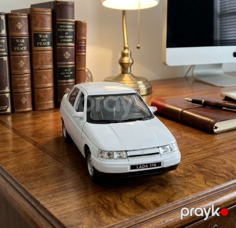 Lada 110/2110 miqyaslı kolleksiya modeli - Material: yüksək