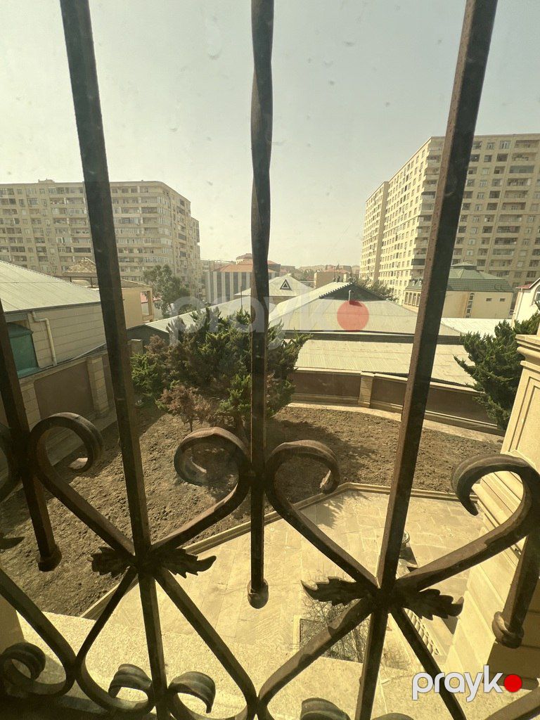 Satılır 6 otaqlı həyət evi/bağ evi 300 m² — Ev, villa, Bakı (11)