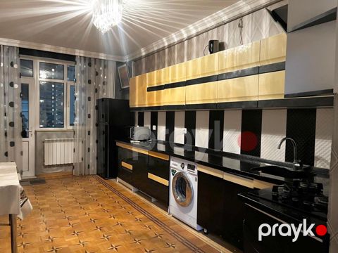 İcarəyə verilir 4 otaqlı yeni tikili 200 m² — Bakı
