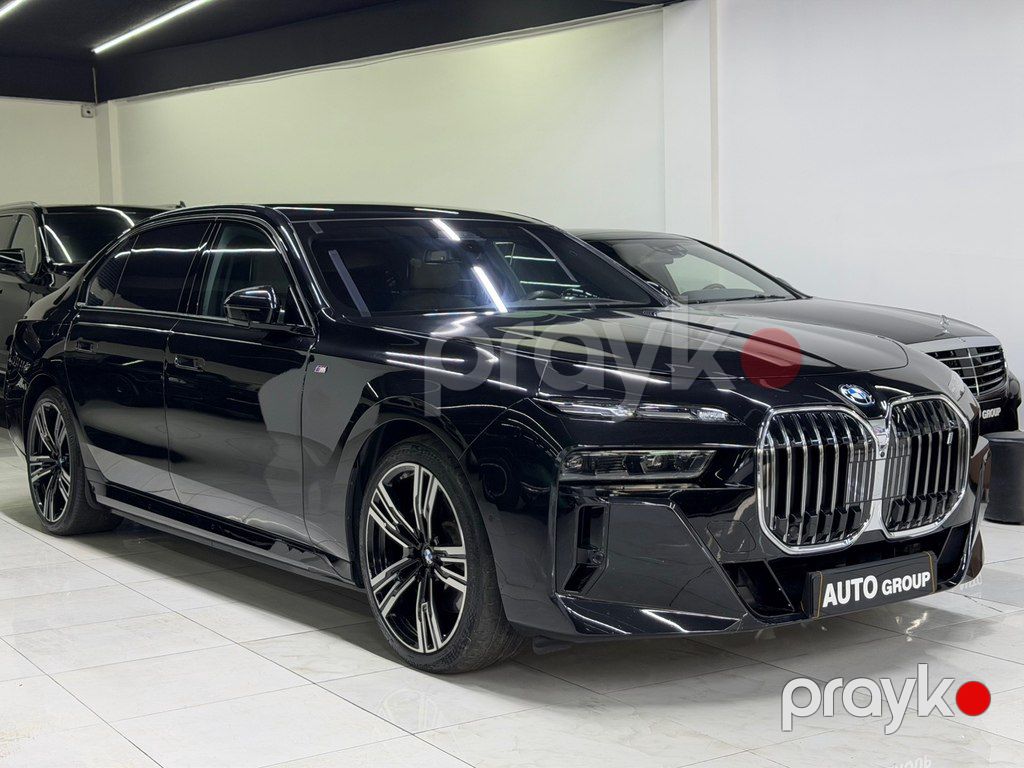BMW i7, 105.7 kWh, 2022 il, 55 000 km — Avtomobillər, Bakı (3)