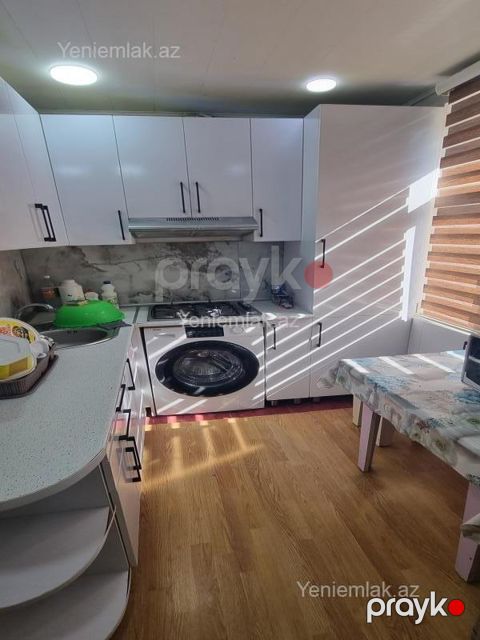 Satılır 3 otaqlı Bina evi menzil (Köhnə tikili), 56 m², 8-ci mikrorayon