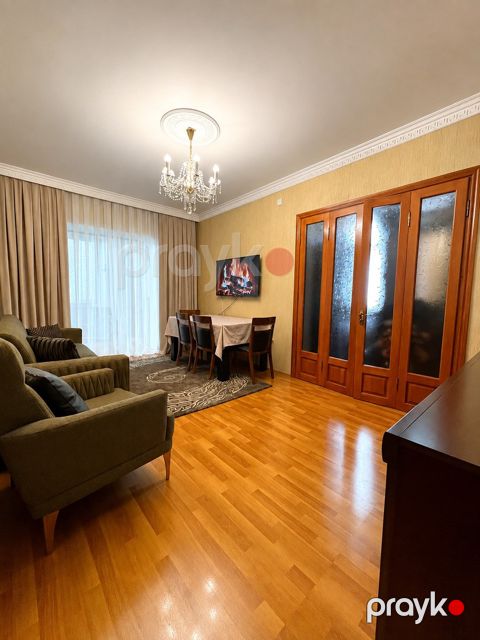 Satılır 2 otaqlı köhnə tikili 55 m² — Bakı