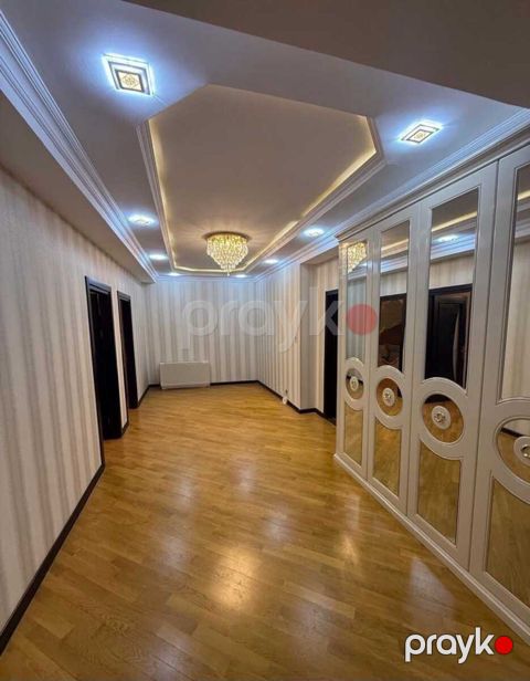İcarəyə verilir 2 otaqlı yeni tikili 110 m²
