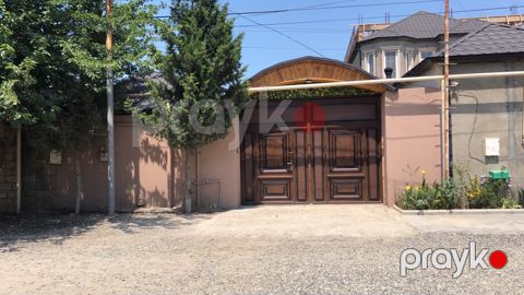 Satılır 4 otaqlı həyət evi/bağ evi 110 m² — Bakı
