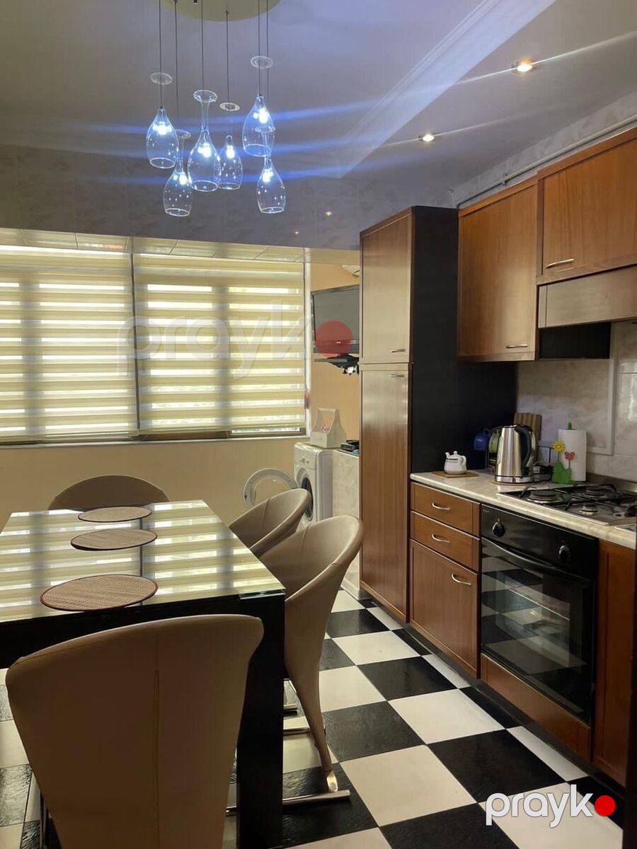 İcarəyə verilir 2 otaqlı köhnə tikili 70 m² — Mənzil, Bakı (11)