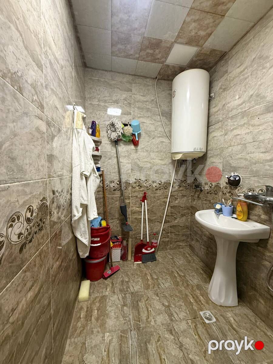 Satılır 2 otaqlı köhnə tikili 55 m² — Mənzil, Bakı (9)