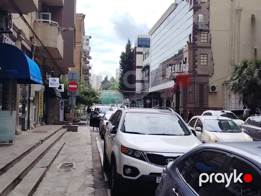 Satış: 3 otaqlı Köhnə tikili, 75 m², Yasamal rayonu — Mənzil, Bakı (12)