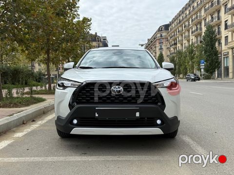 Toyota Corolla Cross, 2.0 L, 1.31 kWh, 2025 il, 8 300 km — Bakı