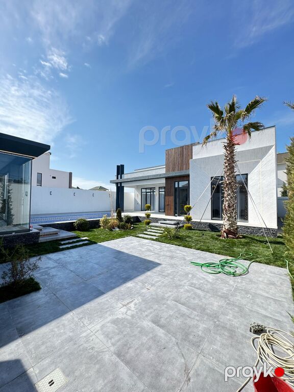 Satılır 5 otaqlı həyət evi/bağ evi 200 m² — Ev, villa, Bakı (2)