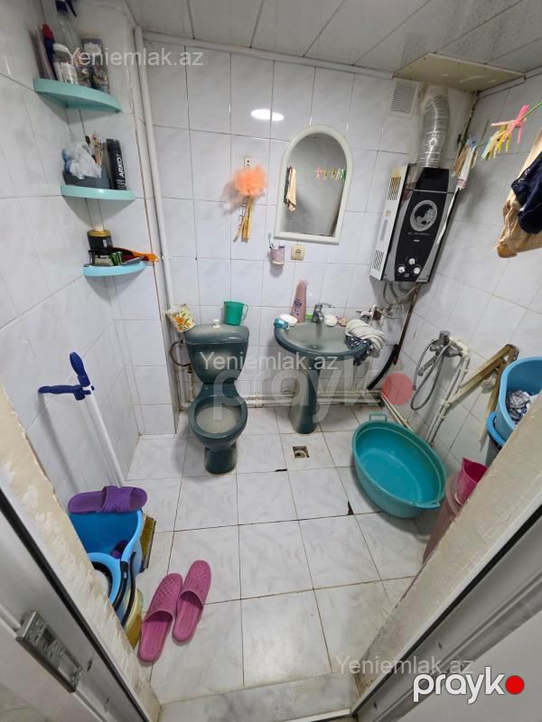 Satılır 2 otaqlı Bina evi menzil (Köhnə tikili), 68 m², 1-ci mikrorayon — Mənzil, Sumqayıt (12)