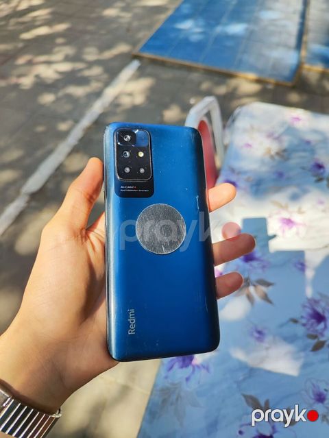 Xiaomi Redmi smartfon təkcə ekranı dəyişilib fayl ekranda cüzi çatı — Mingəçevir