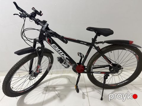 Təzədən ferqlenmir 2 həftə sürülüb .Hal-hazirda sürülmür BMX — Bakı
