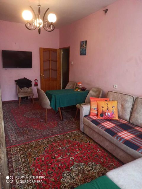 Satılır 2 otaqlı köhnə tikili 60 m² — Bakı