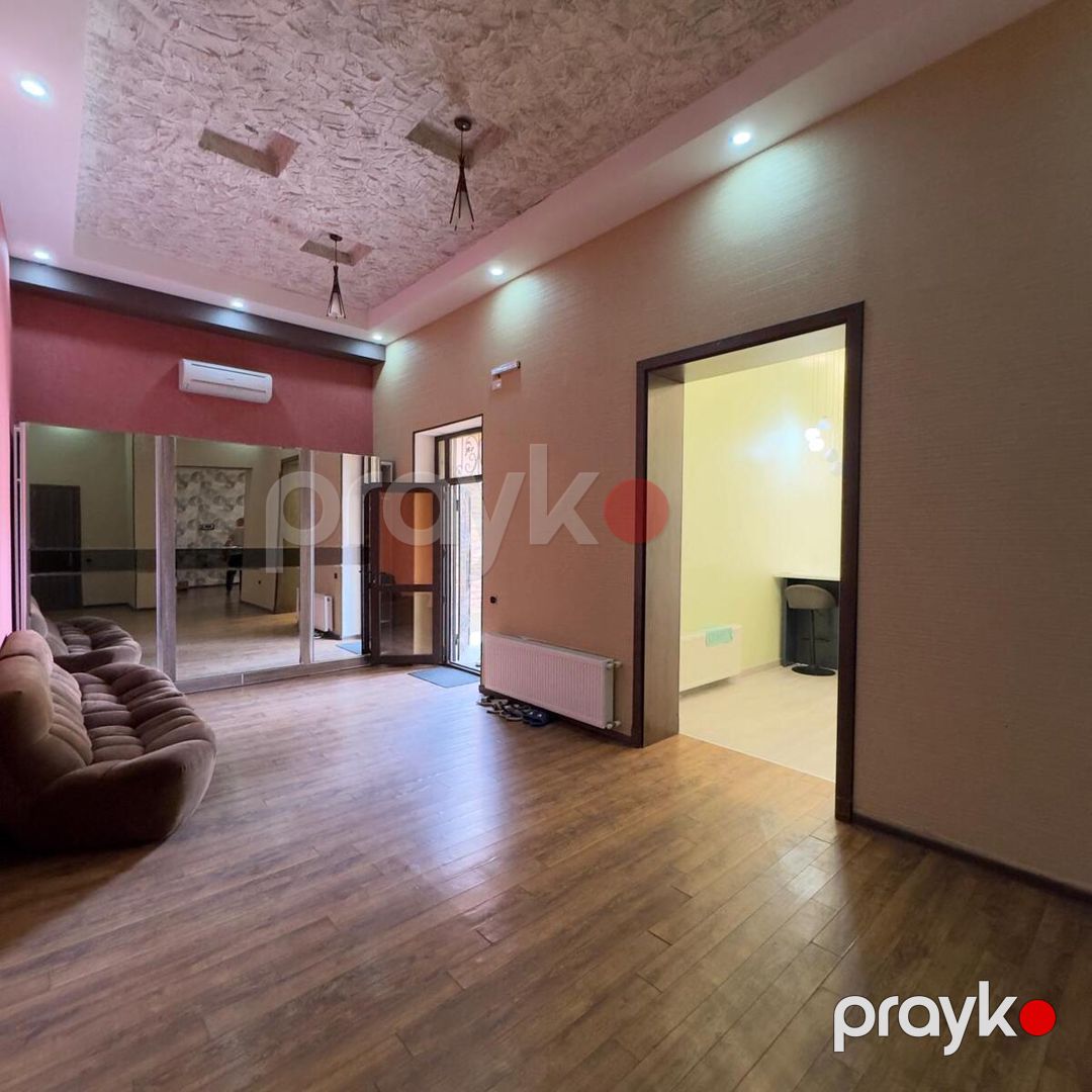 Satılır 4 otaqlı həyət evi/bağ evi 200 m² — Ev, villa, Bakı (12)