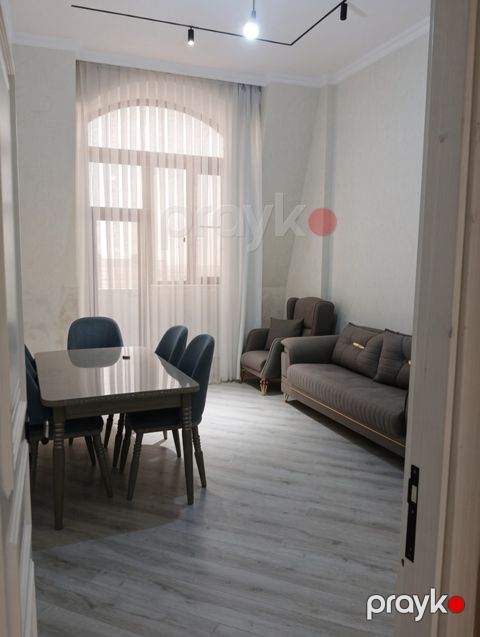 3-otaqlı yeni tikili kirayə verilir, Memar Əcəmi m., 110 m² — Bakı