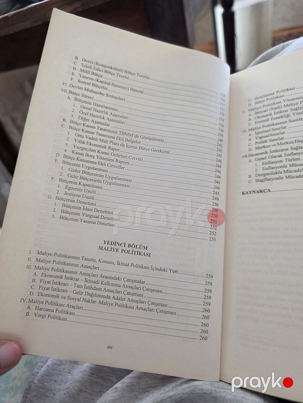 İqtisadiyyat və xüsusilə dövlət maliyyəsi mövzusunda kitab — Kitablar, Bakı (8)