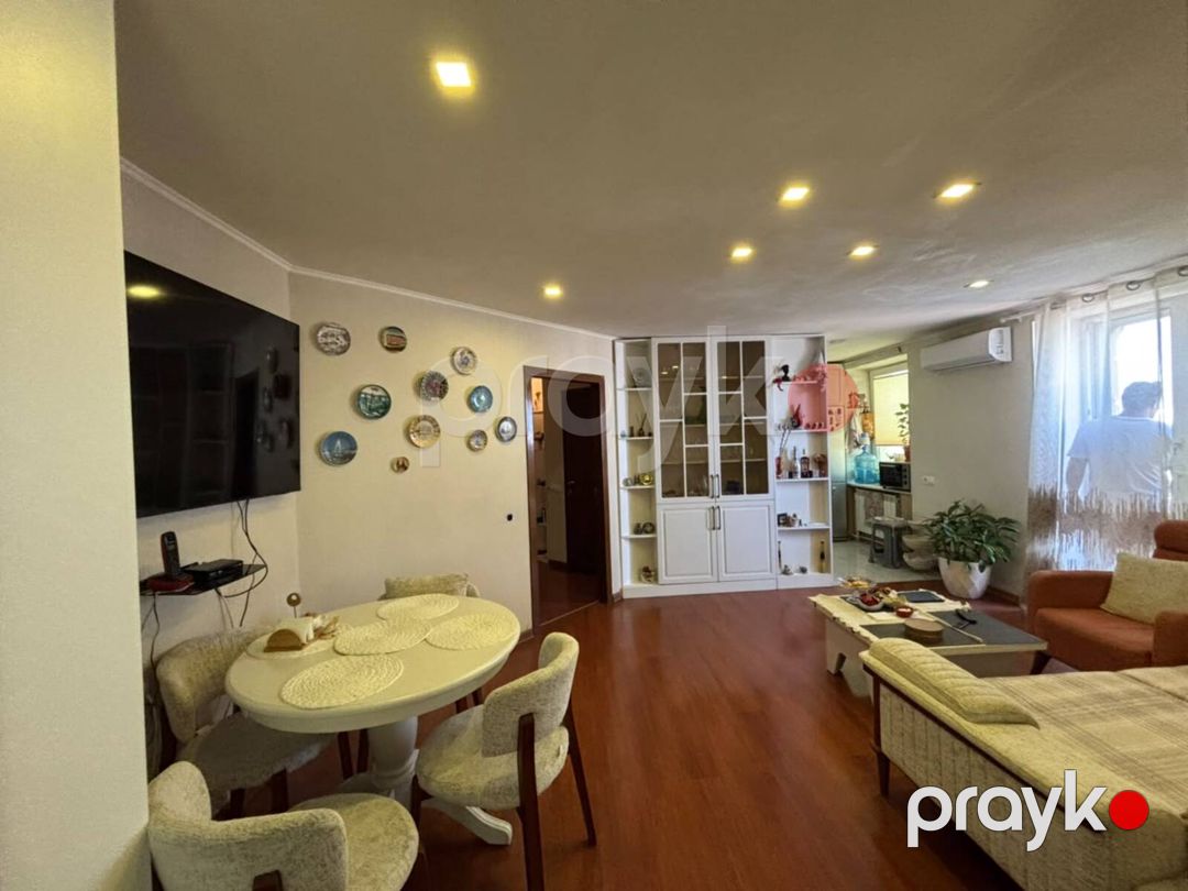 Satılır 2 otaqlı köhnə tikili 45 m² — Mənzil, Bakı (5)