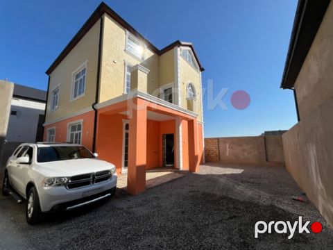 Satılır 5 otaqlı həyət evi/bağ evi 400 m² — Bakı