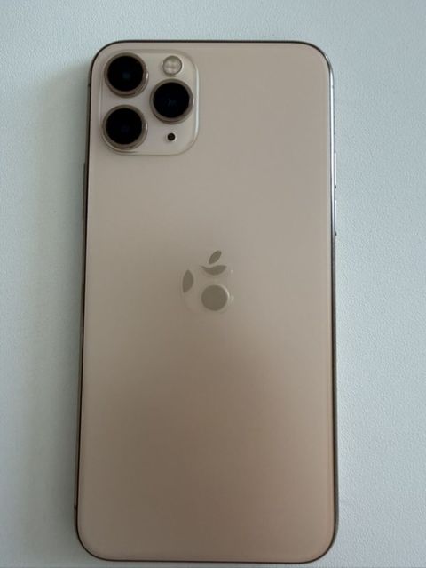 IPhone 11 Pro, Qızılı — 370 ₼ · Bakı, Nərimanov · Apple iPhone IPhone 11 Pro, Qızılı — Bakı