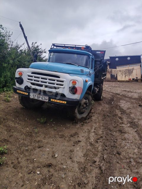 Zil, 1990 il — Bakı