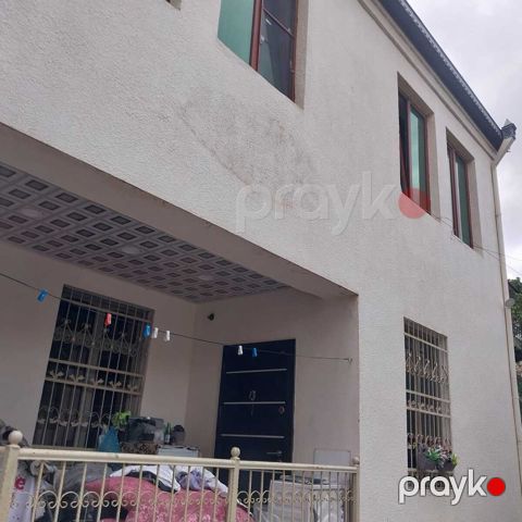 Satılır 4 otaqlı həyət evi/bağ evi 200 m² — Bakı