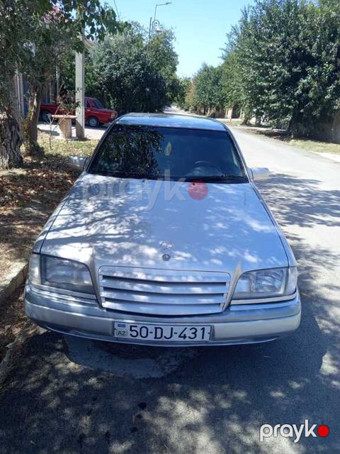 Mercedes C 200, 2.0 L, 1996 il, 172 000 km — Salyan