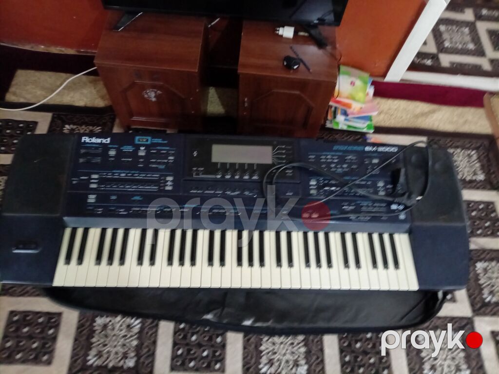 Sintezator, Roland, İşlənmiş, Ünvandan götürmə — Pianino və digər klaviş alətləri, Xaçmaz (2)