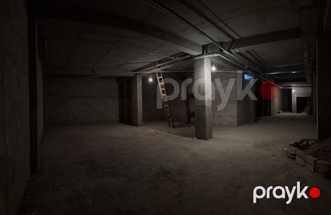 Satılır obyekt 300 m² — Bakı