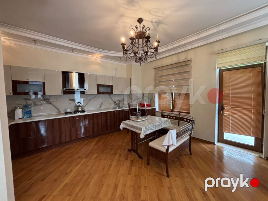 Satılır 7 otaqlı həyət evi/bağ evi 600 m² — Ev, villa, Bakı (5)